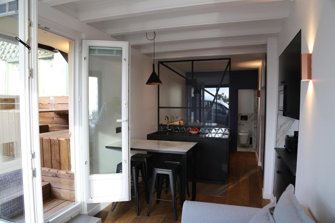 Appartement Face Mer Avec Terrasse Et Parking ทรูวิลล์-ซูร์-แมร์ ภายนอก รูปภาพ